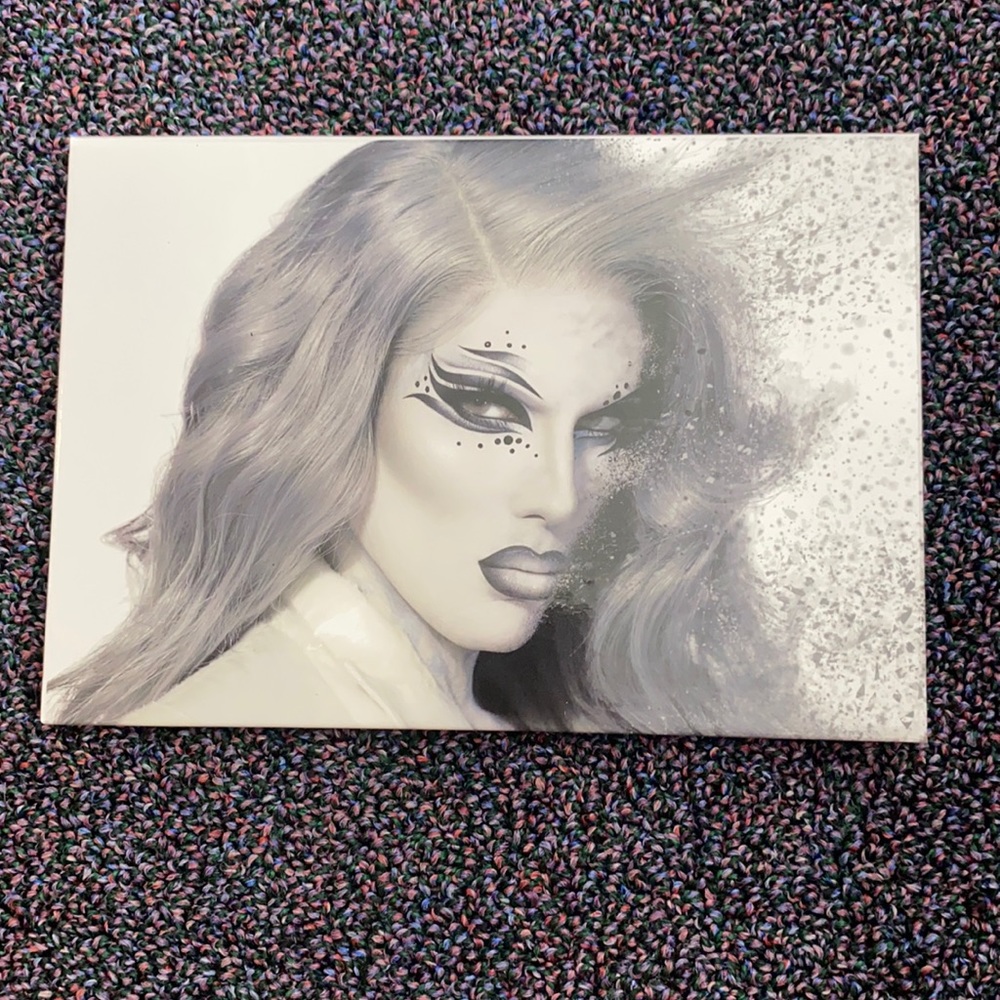 Jeffree Starr Cosmetics Cremated Palette